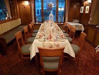 فندق Ringhotel Garni Pflug 3*