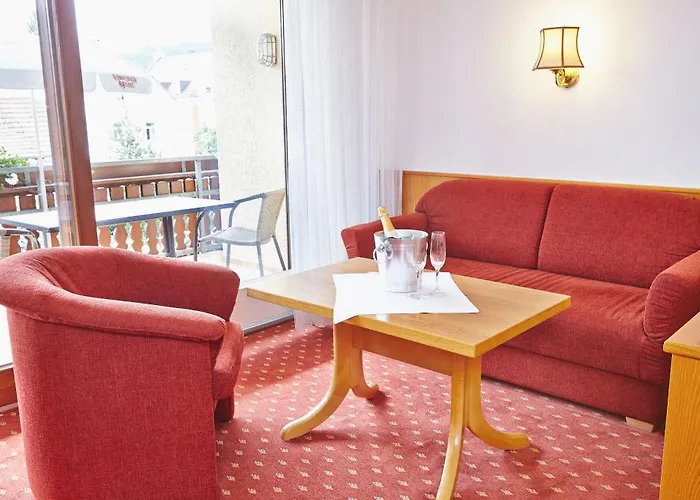 Ringhotel Garni Pflug فندق أوبركيرش