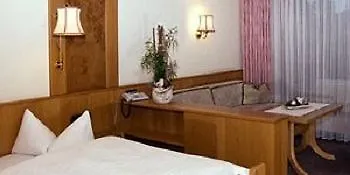 فندق Ringhotel Garni Pflug أوبركيرش
