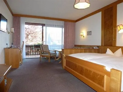 Ringhotel Garni Pflug فندق أوبركيرش